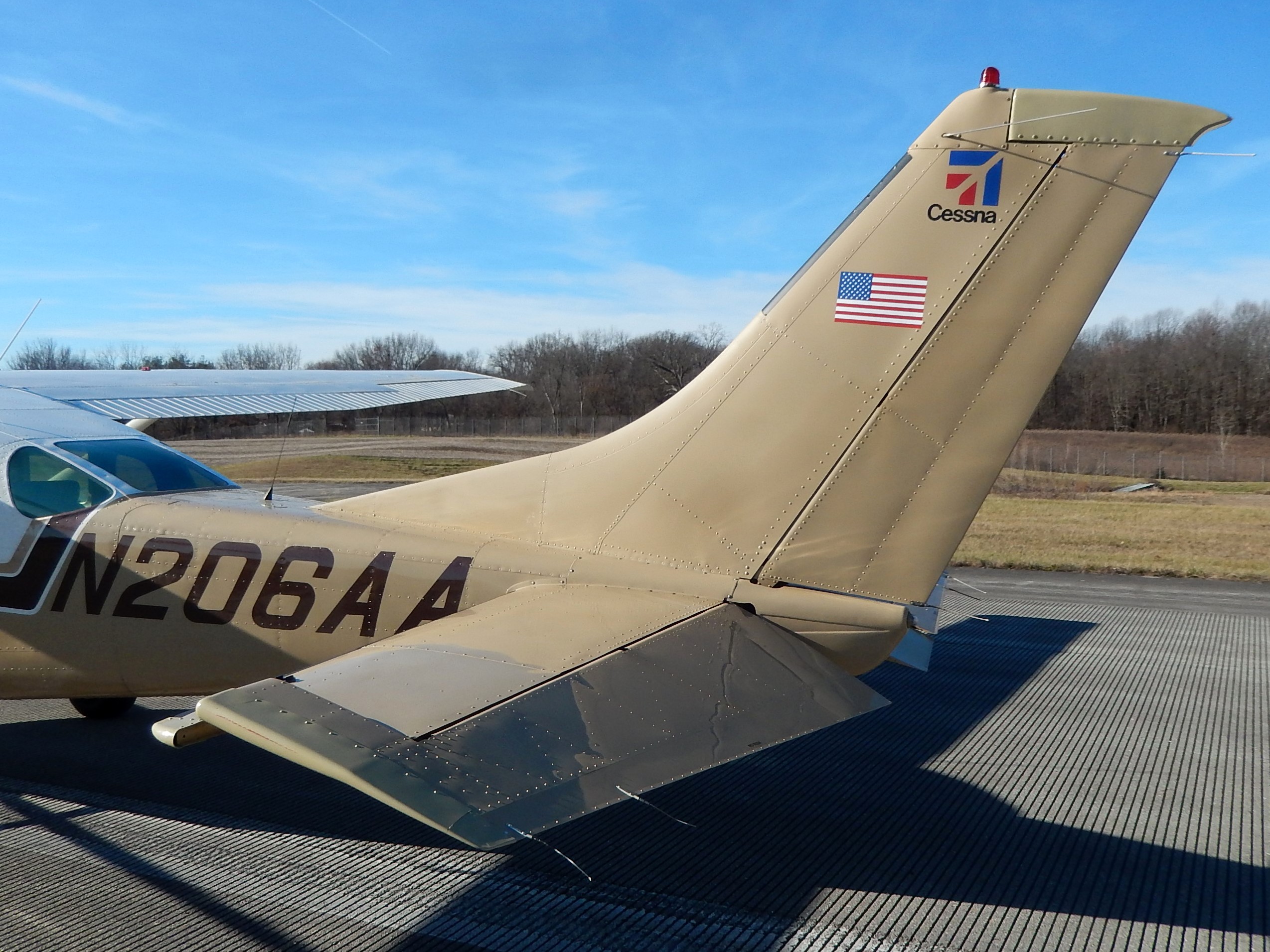 Cessna U206F - N206AA