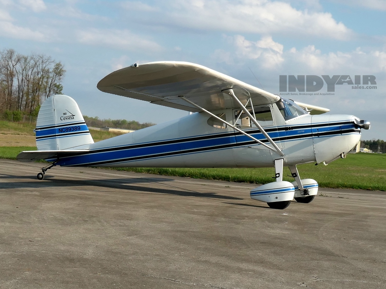 1947 Cessna C140 - N89389
