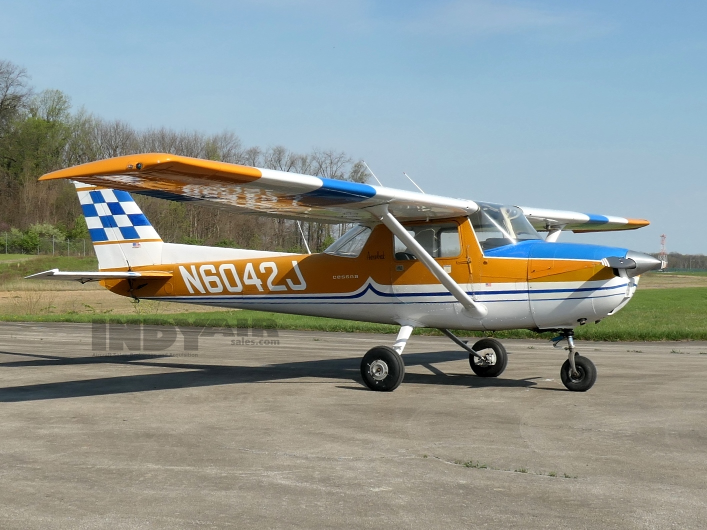Cessna 150 Aerobat - N6042J