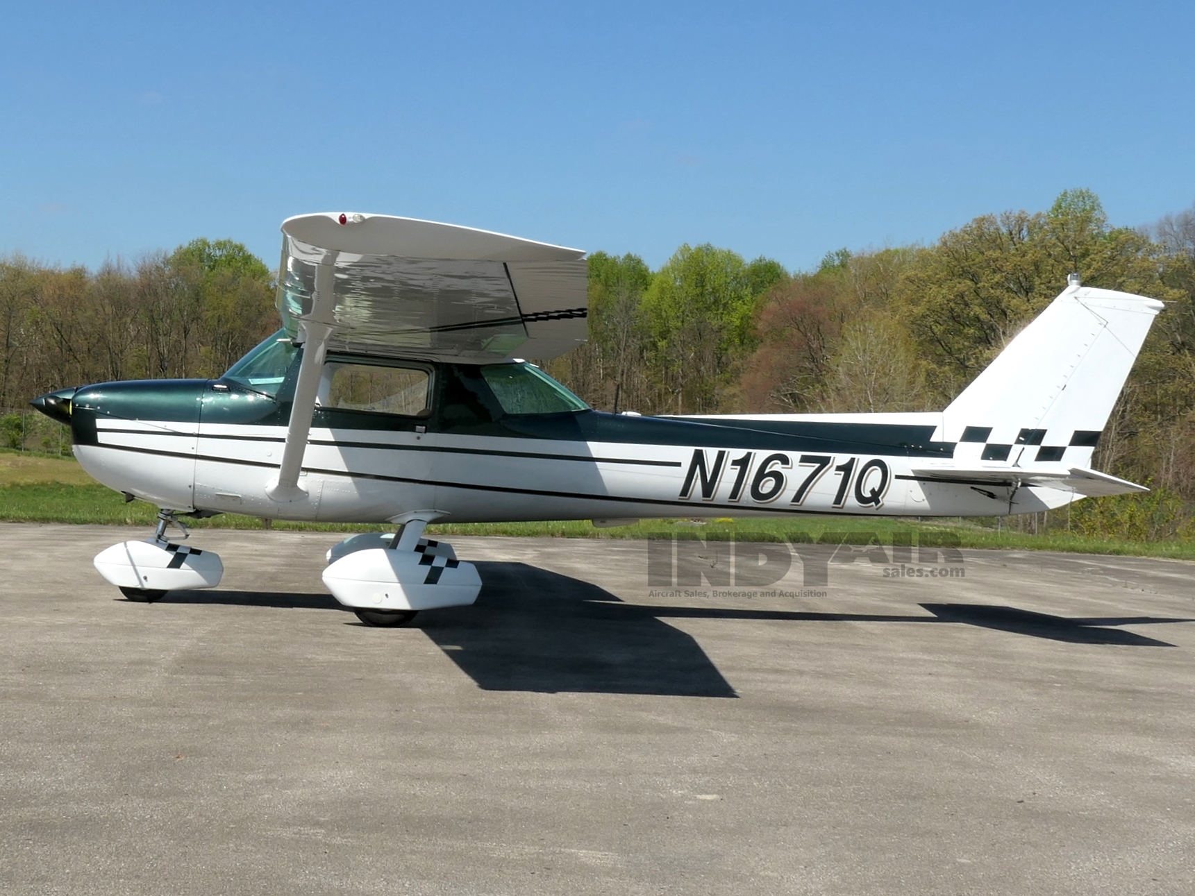 Cessna 150L - N1671Q