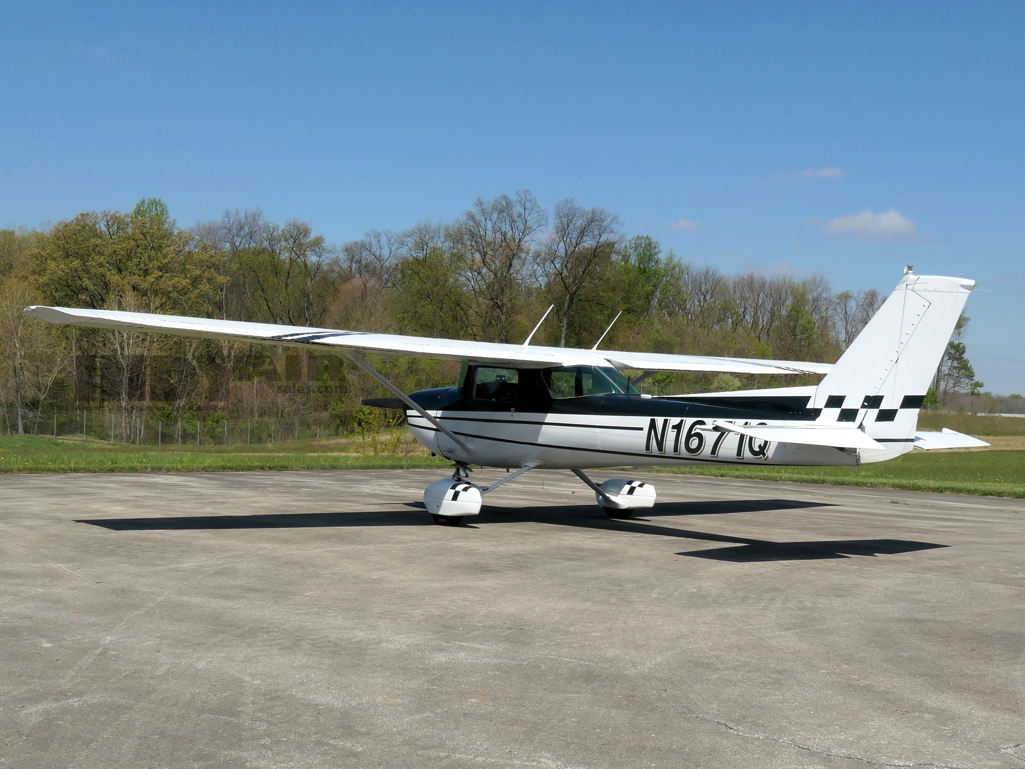 Cessna 150L - N1671Q