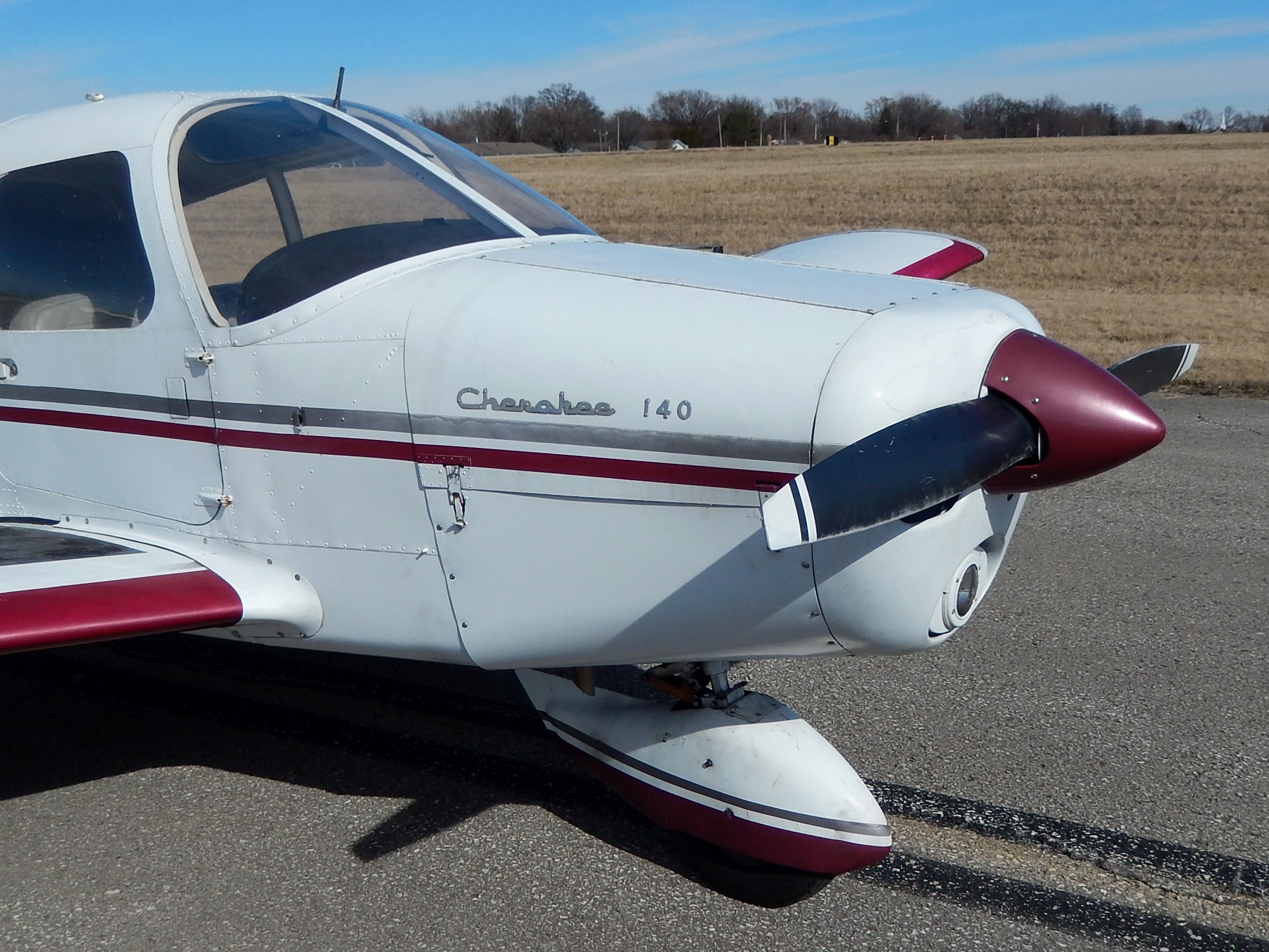 Piper Cherokee 140 - N7523R