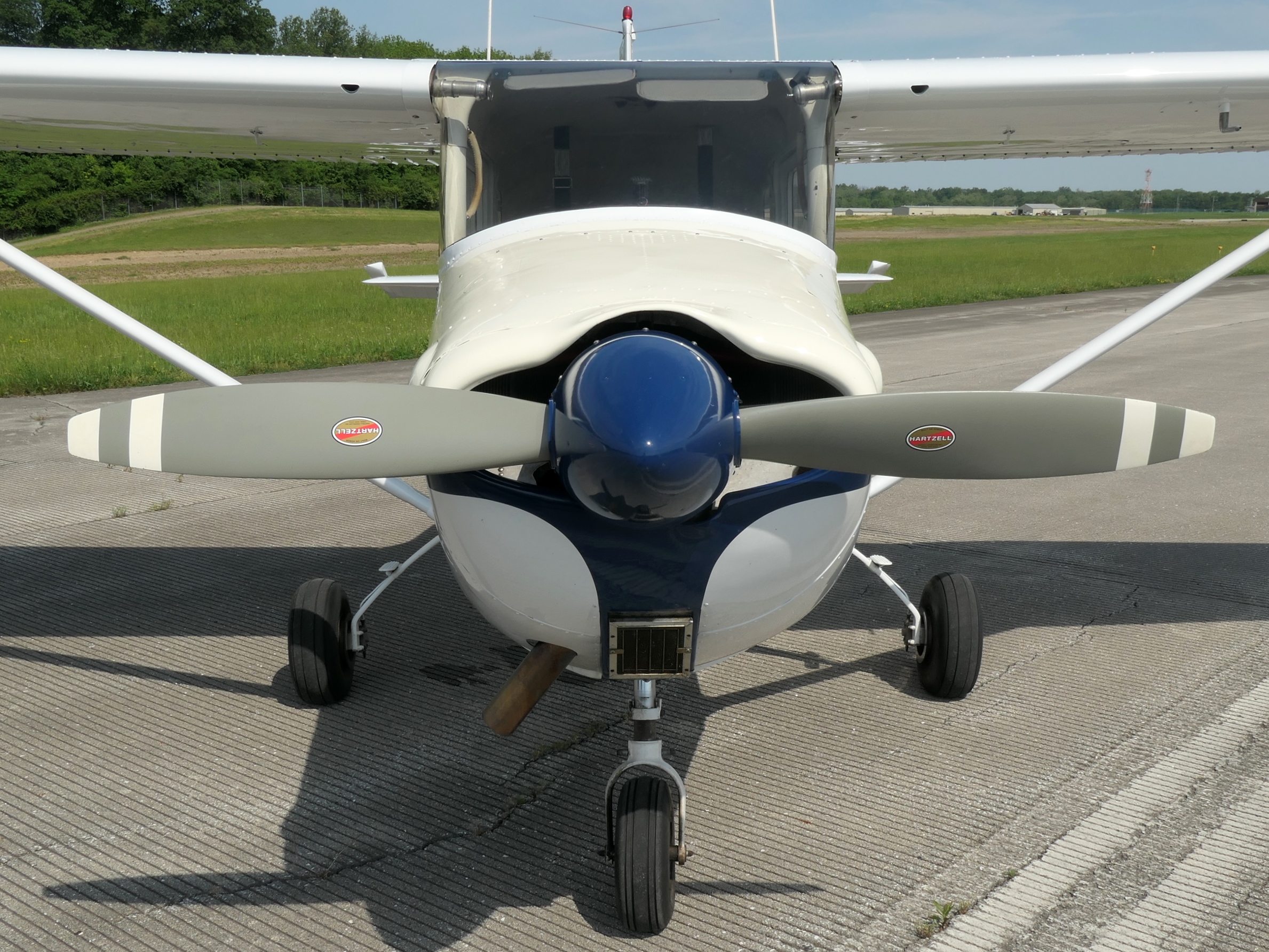 Cessna 172 180 HP - N8399B
