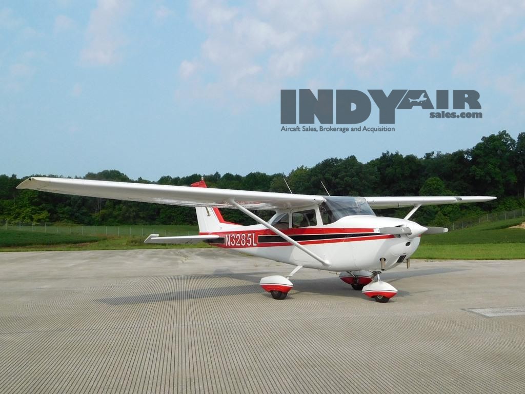  1967 Cessna172 - N3285L