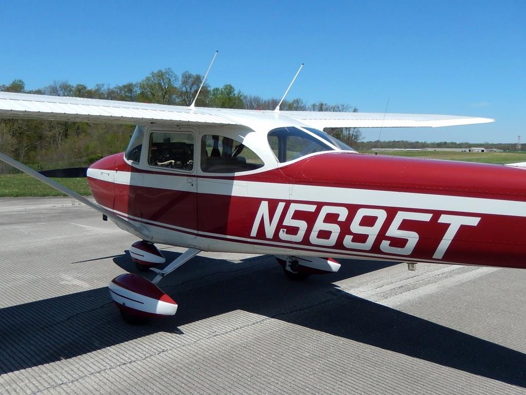 1964 Cessna 172E - N5695T