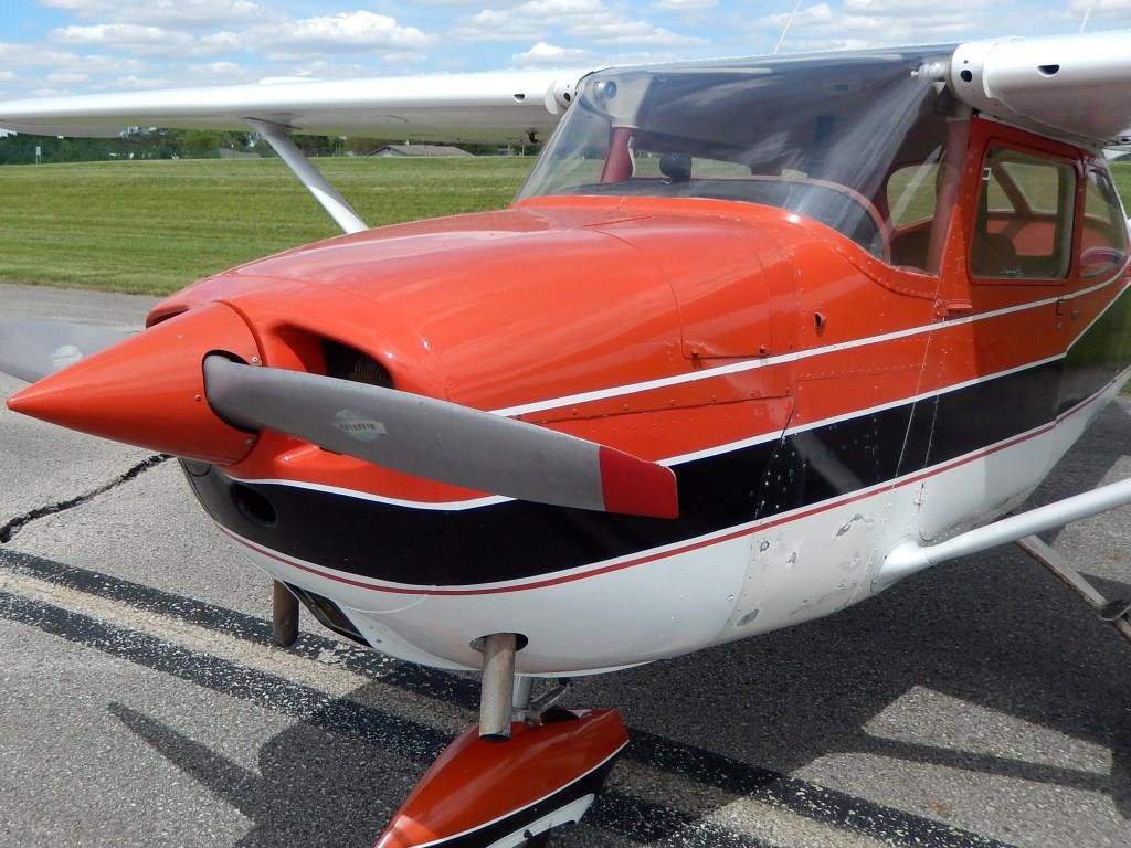 1967 Cessna 172 Skyhawk - N8827Z