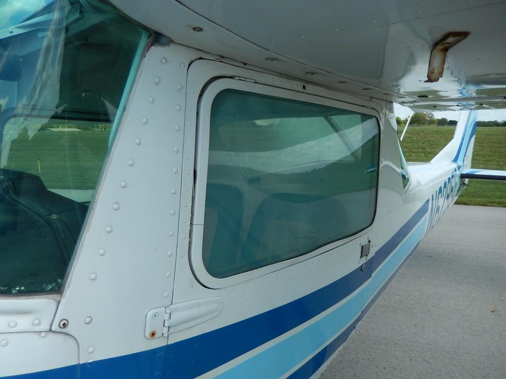 Cessna 150 - N6295G