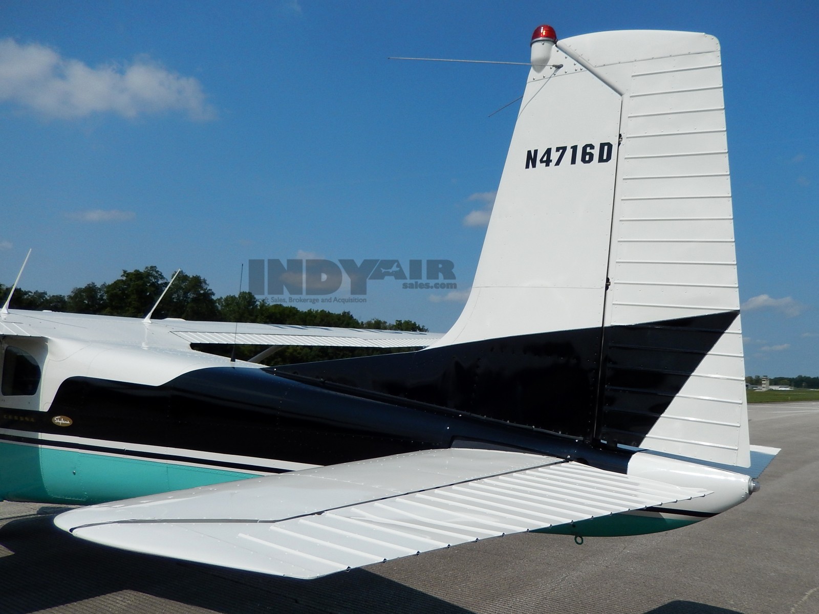 1958 Cessna 182A - N4716D