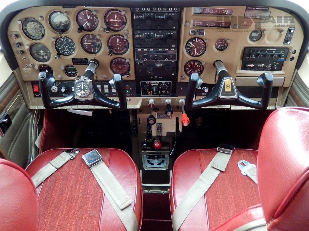 1970 Cessna 210K - N1070M