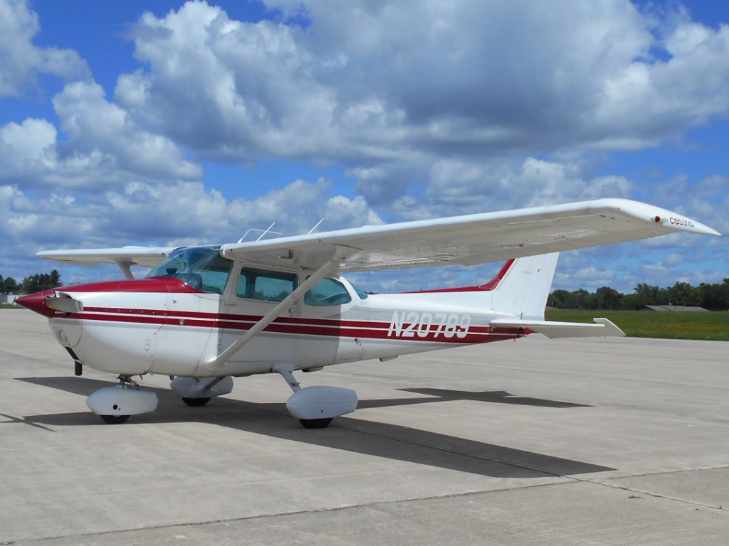 1975 Cessna 172 - N20789