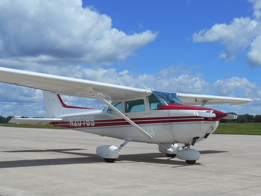 1975 Cessna 172 - N20789