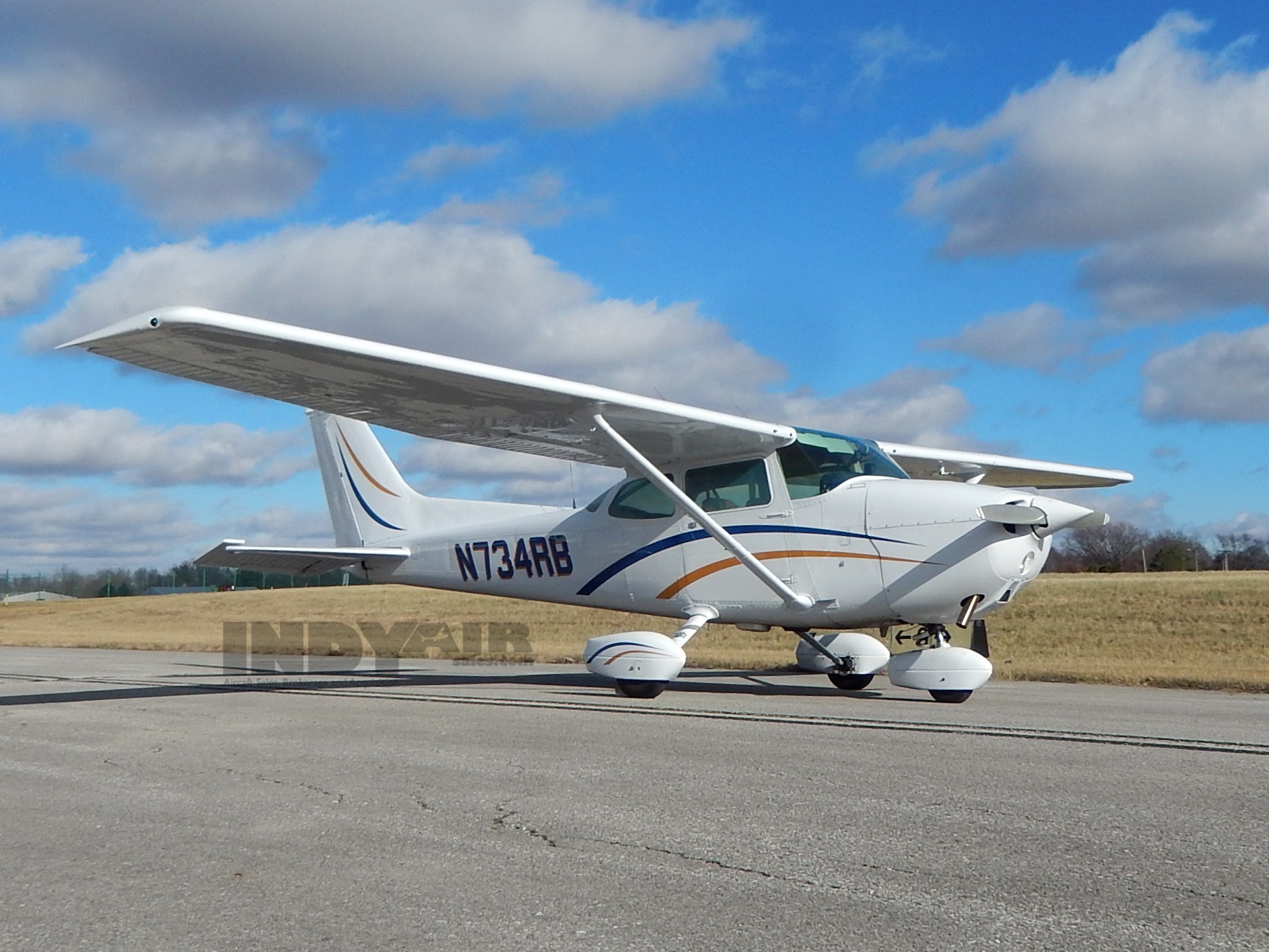 1977 Cessna 172N - N734RB