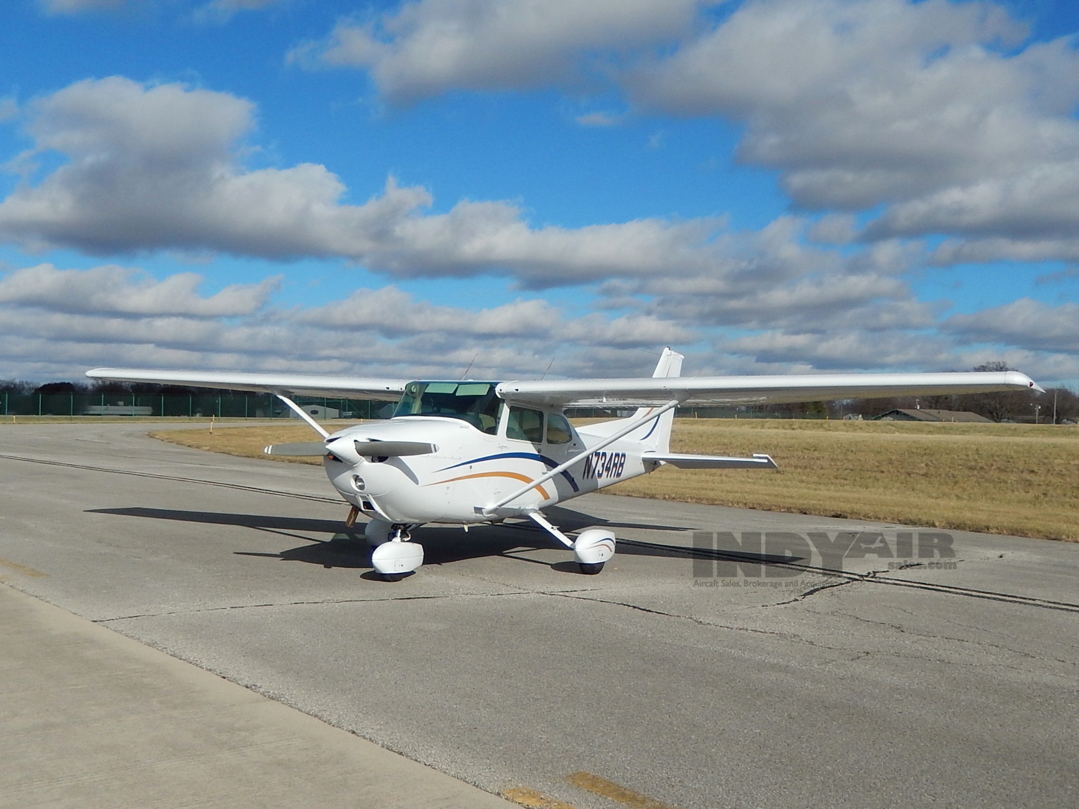 1977 Cessna 172N - N734RB