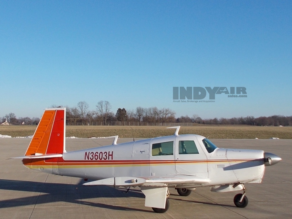 1977 Mooney M20C - N3603H