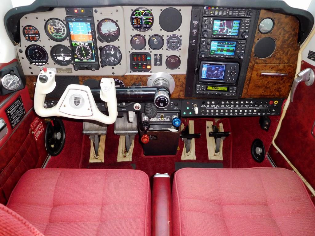 1972 Beech G33 Bonanza - N1626W