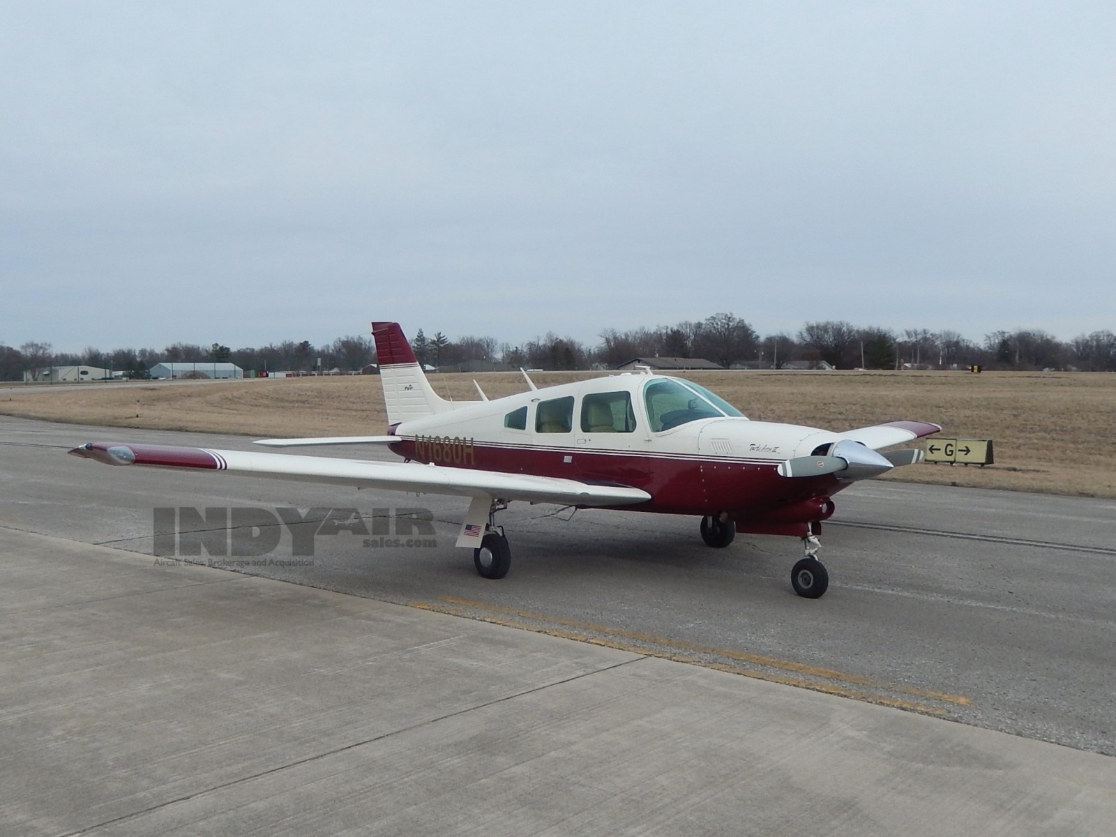 Piper Turbo Arrow III - N1680H