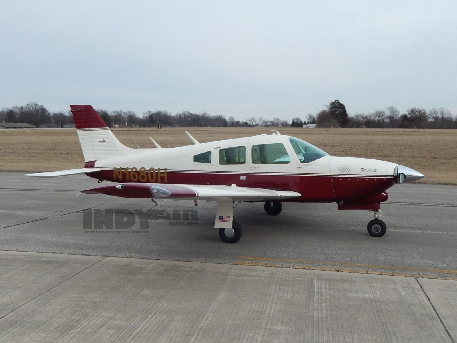 Piper Turbo Arrow III - N1680H