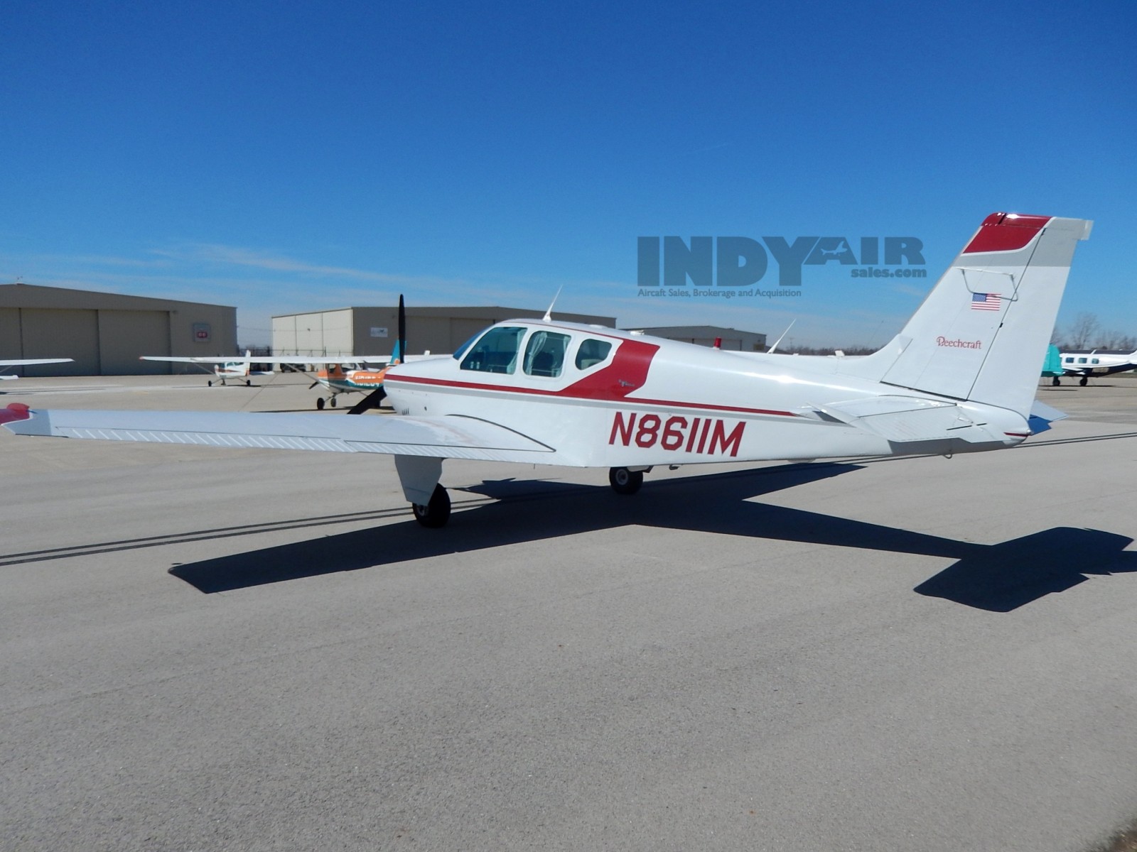 1963 Beechcraft B33 - N8611M