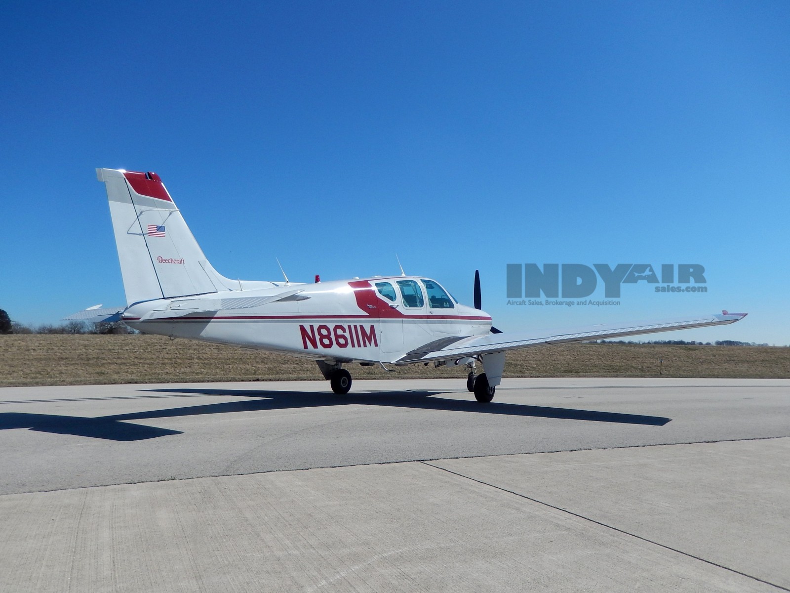 1963 Beechcraft B33 - N8611M