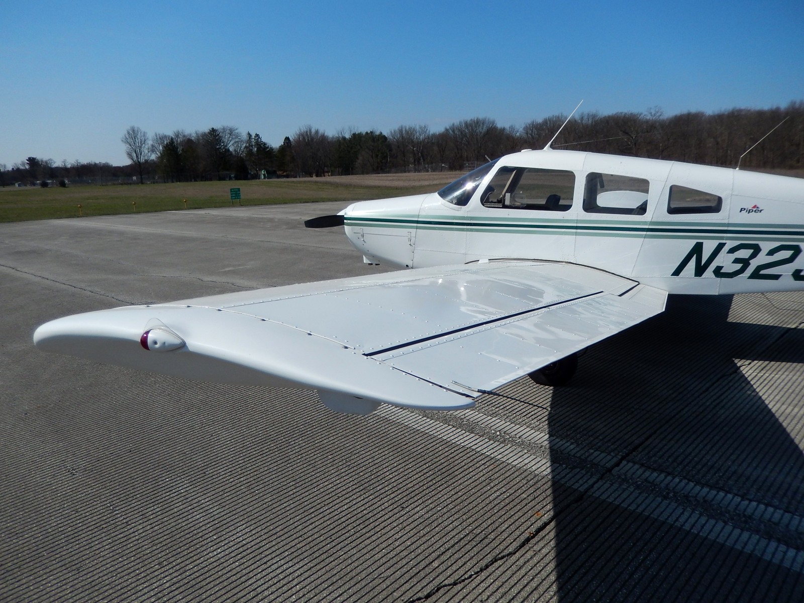 1975 Piper Warrior - N32390