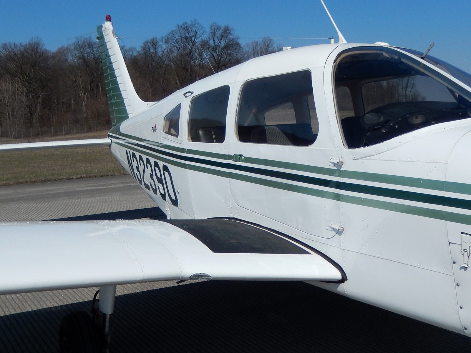 1975 Piper Warrior - N32390