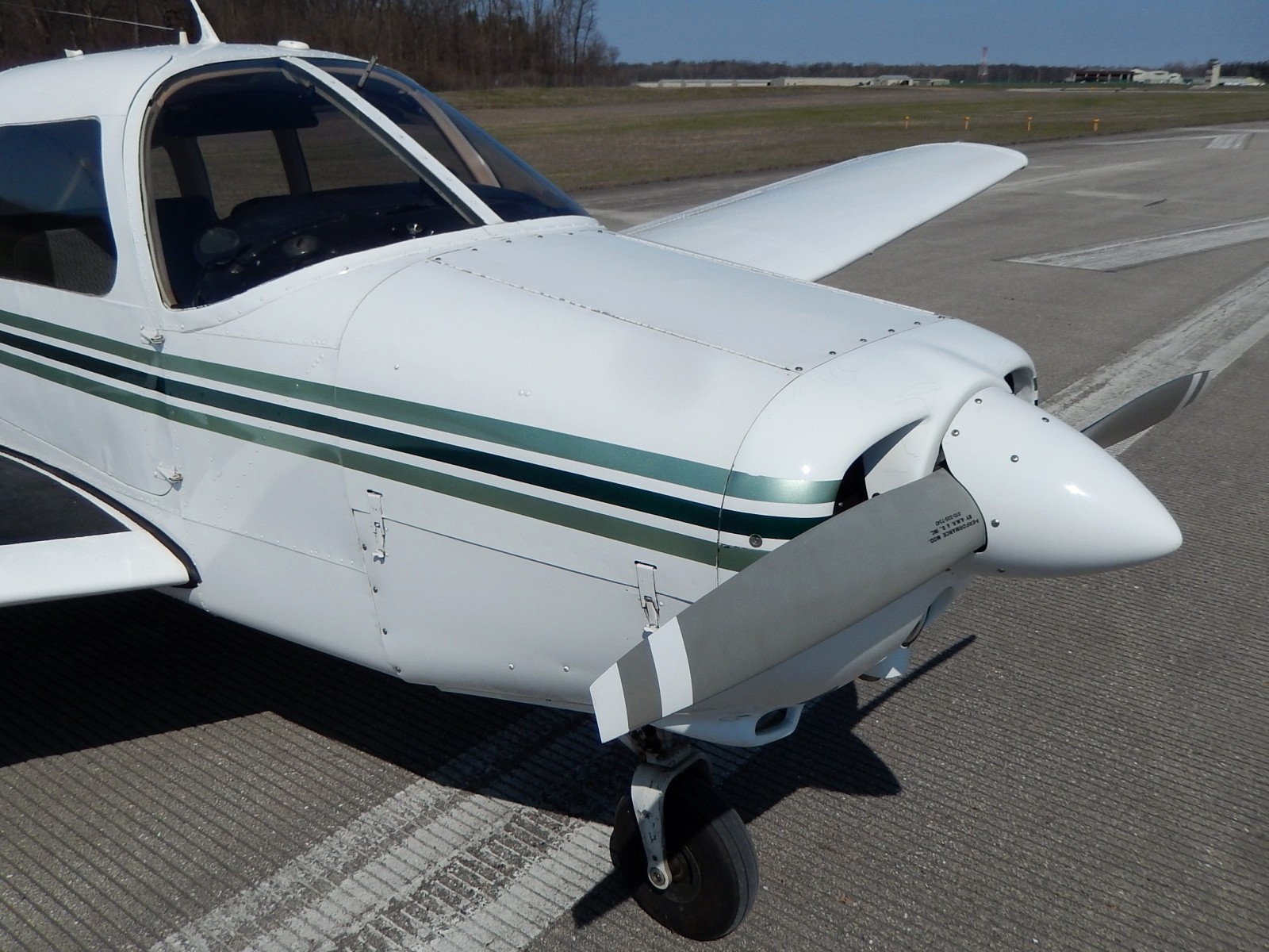 1975 Piper Warrior - N32390