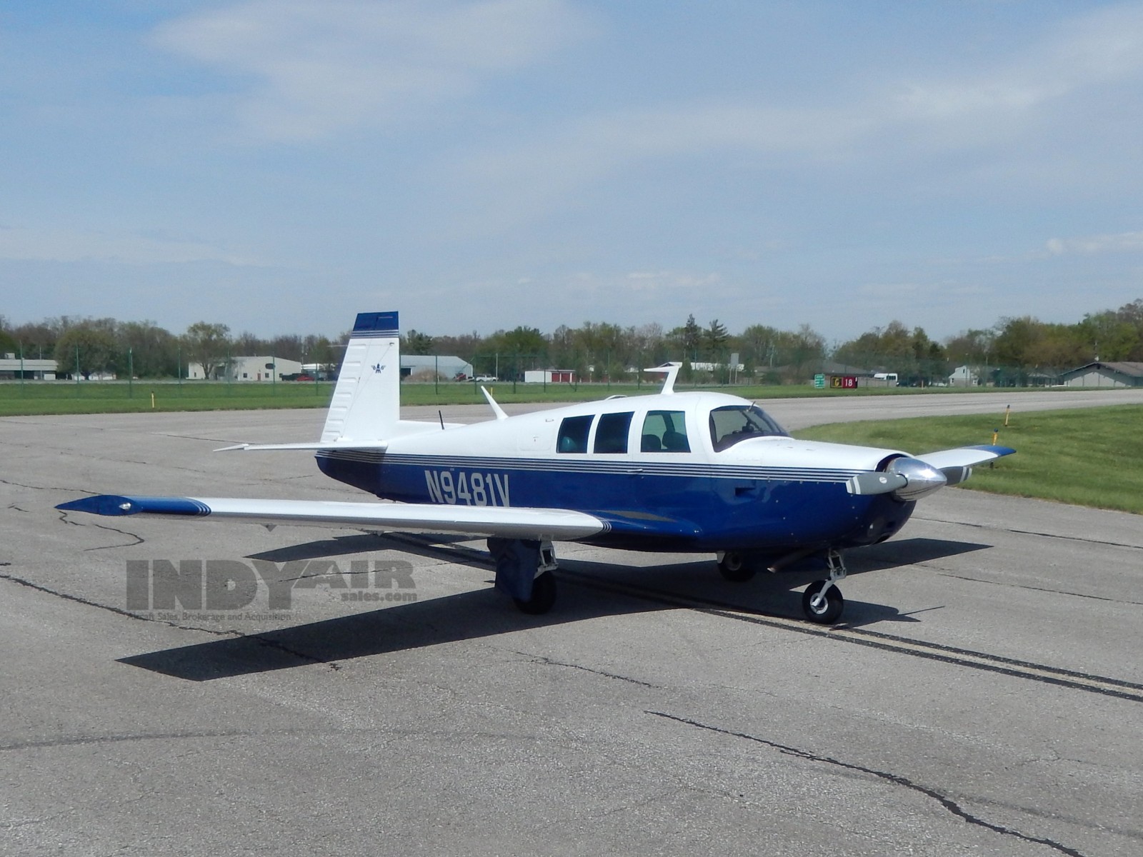 1970 Mooney M20F - N9481V