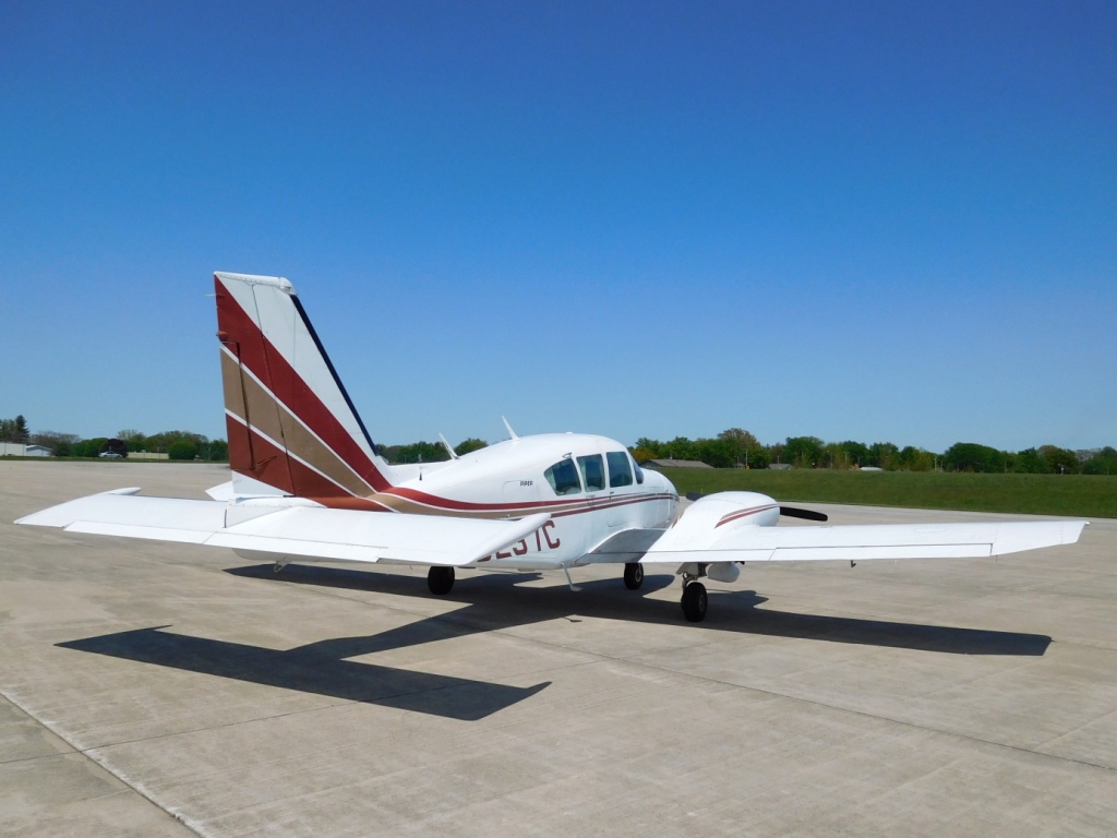 1979 Piper Aztec F - N3237C