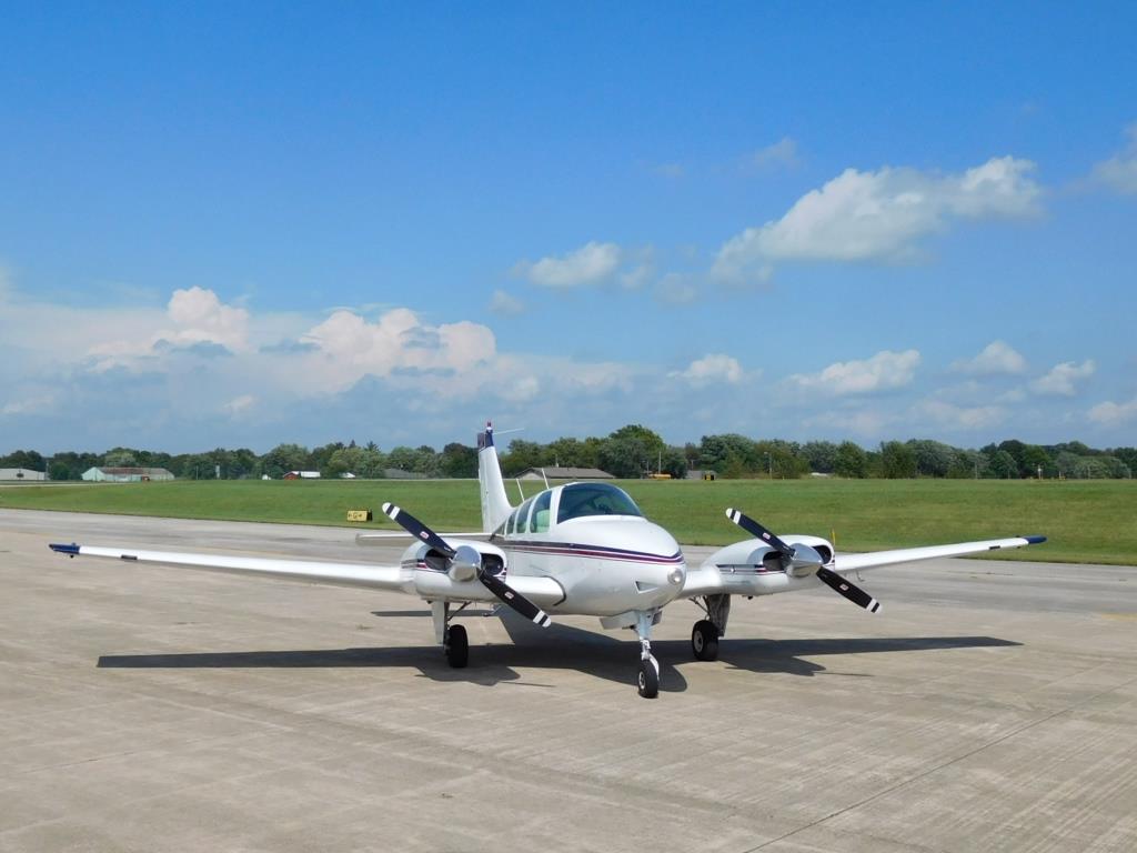 1968 Beechcraft B55 Baron - N8496N