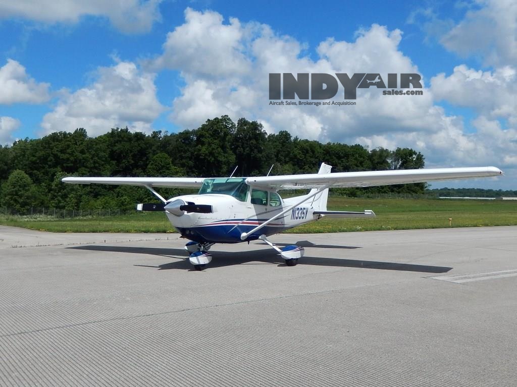 1977 Cessna 172XP- N1335V