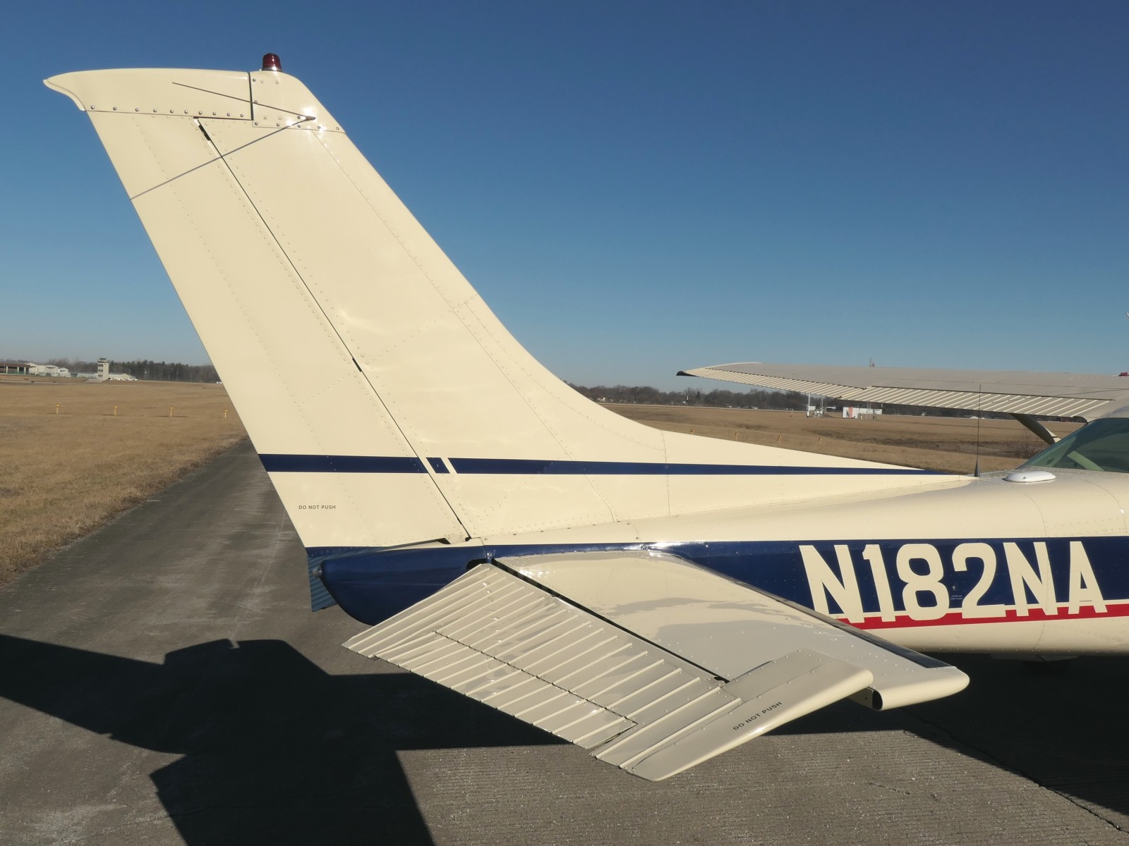 Cessna 182Q - N182NA