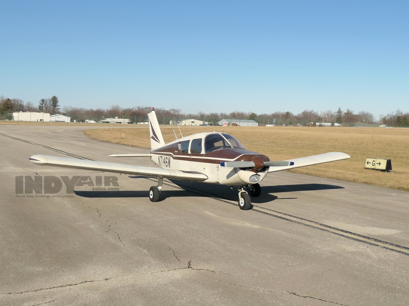 Piper PA28-180 - N7146W