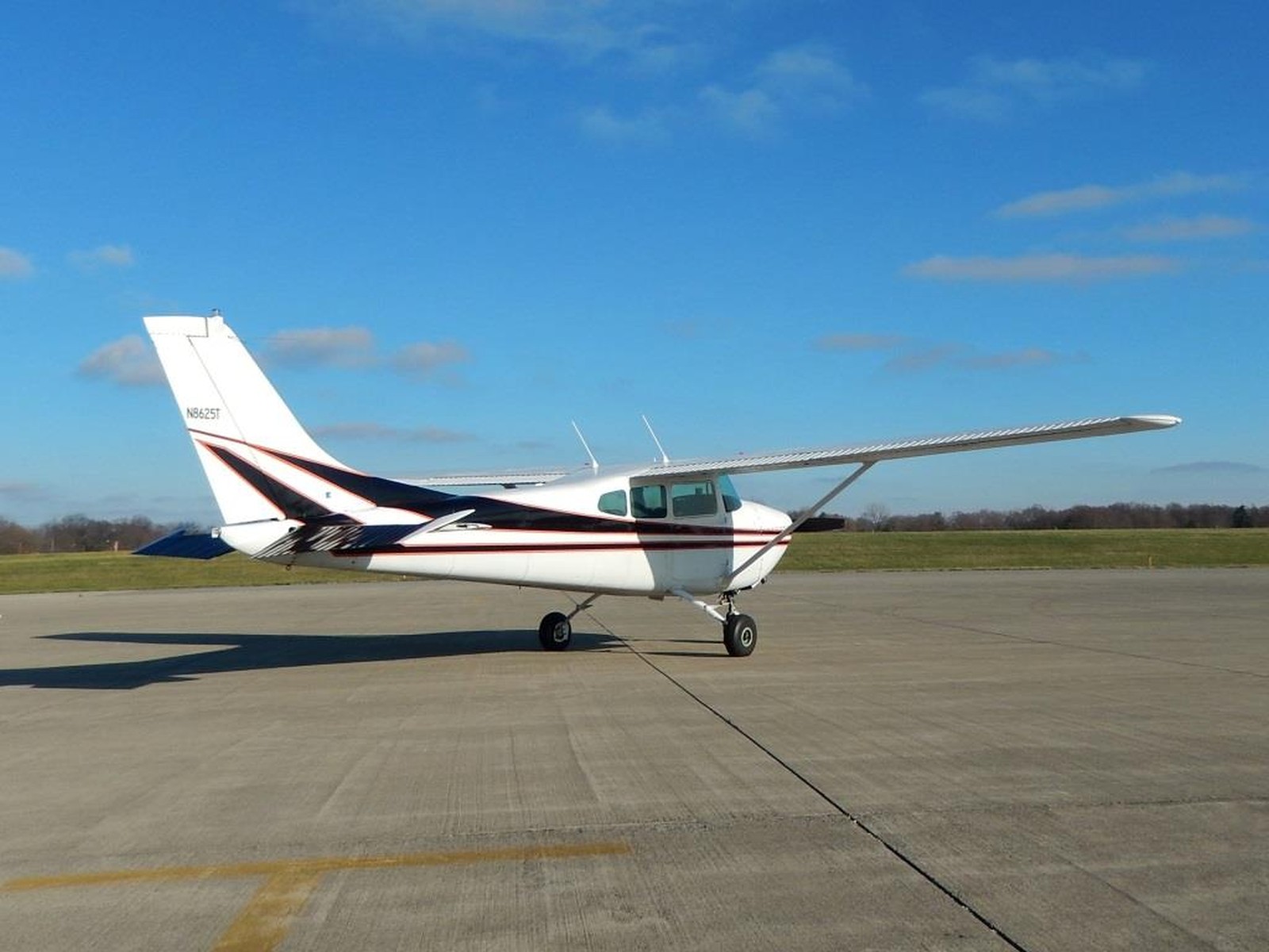 1960 Cessna 182 - N8625T