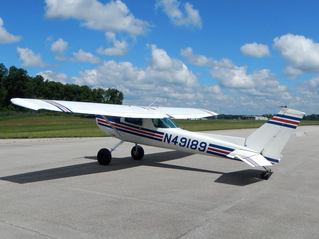 1978 Cessna 152 Taildragger-  N49189