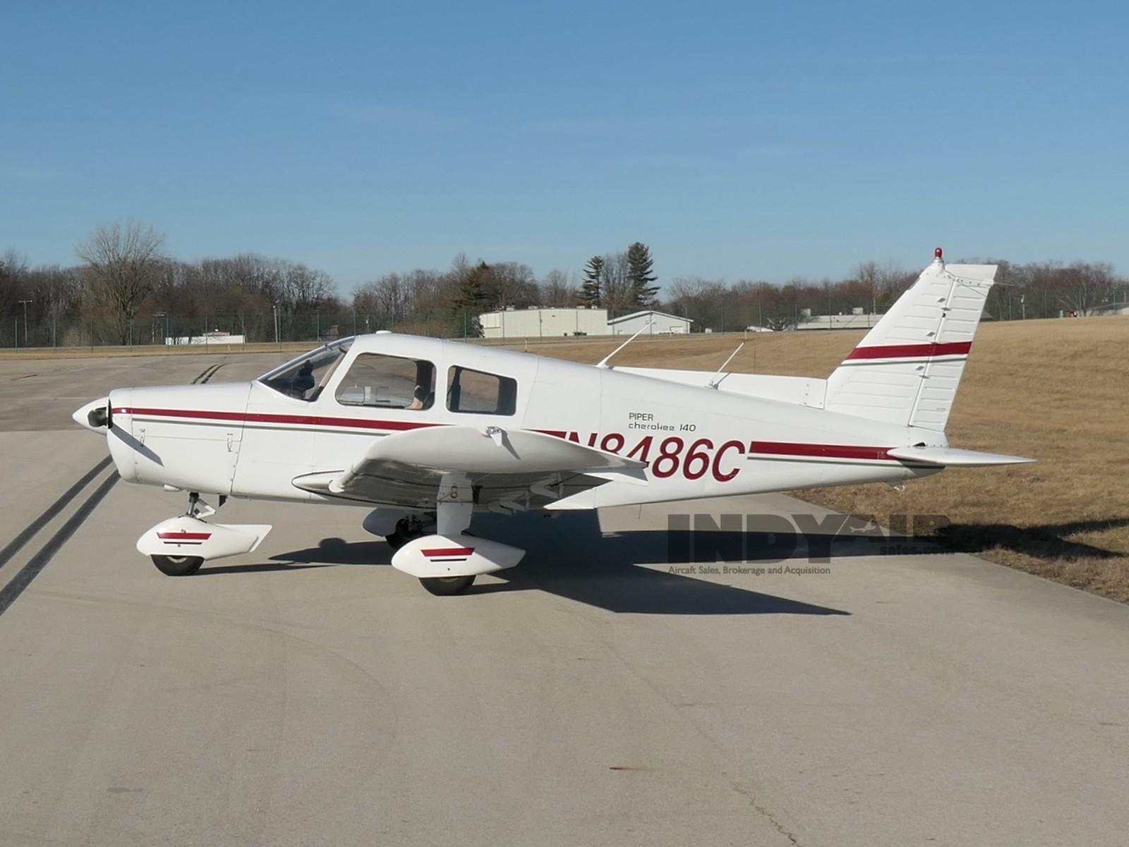 Piper Cherokee PA-140 - N8486C