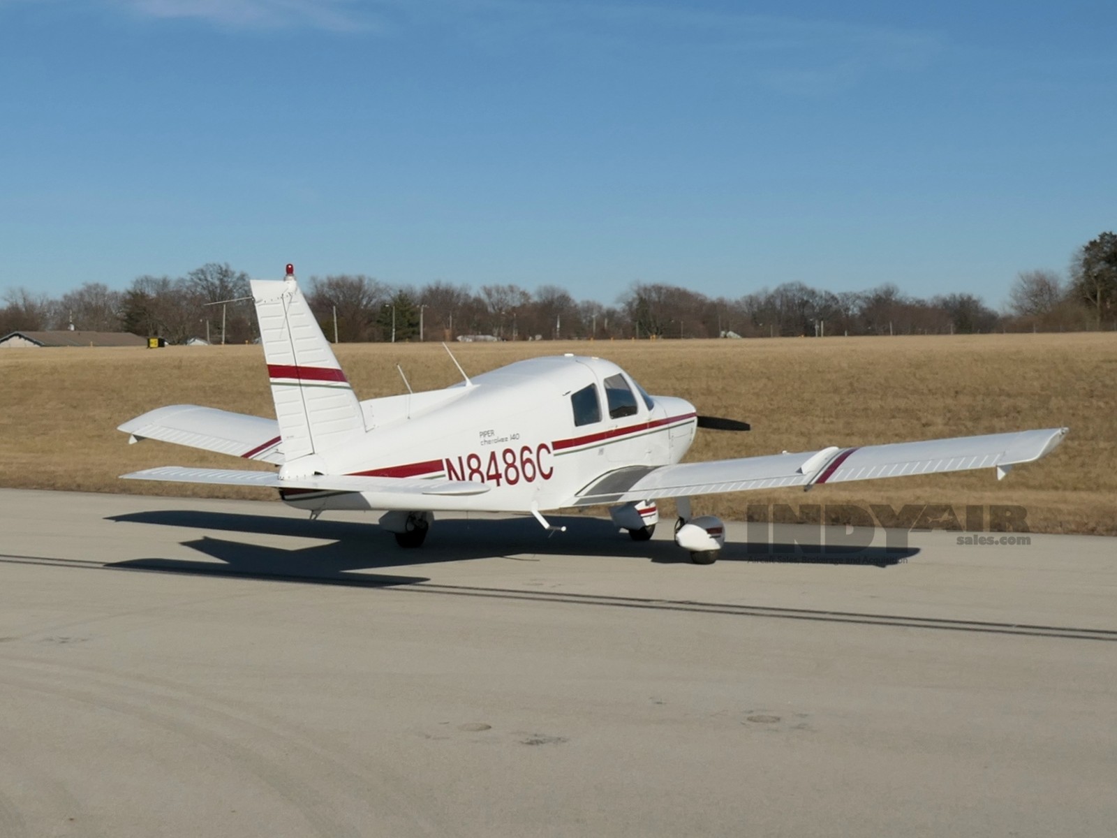 Piper Cherokee PA-140 - N8486C