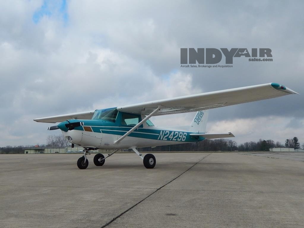 1978 Cessna 152- N24296