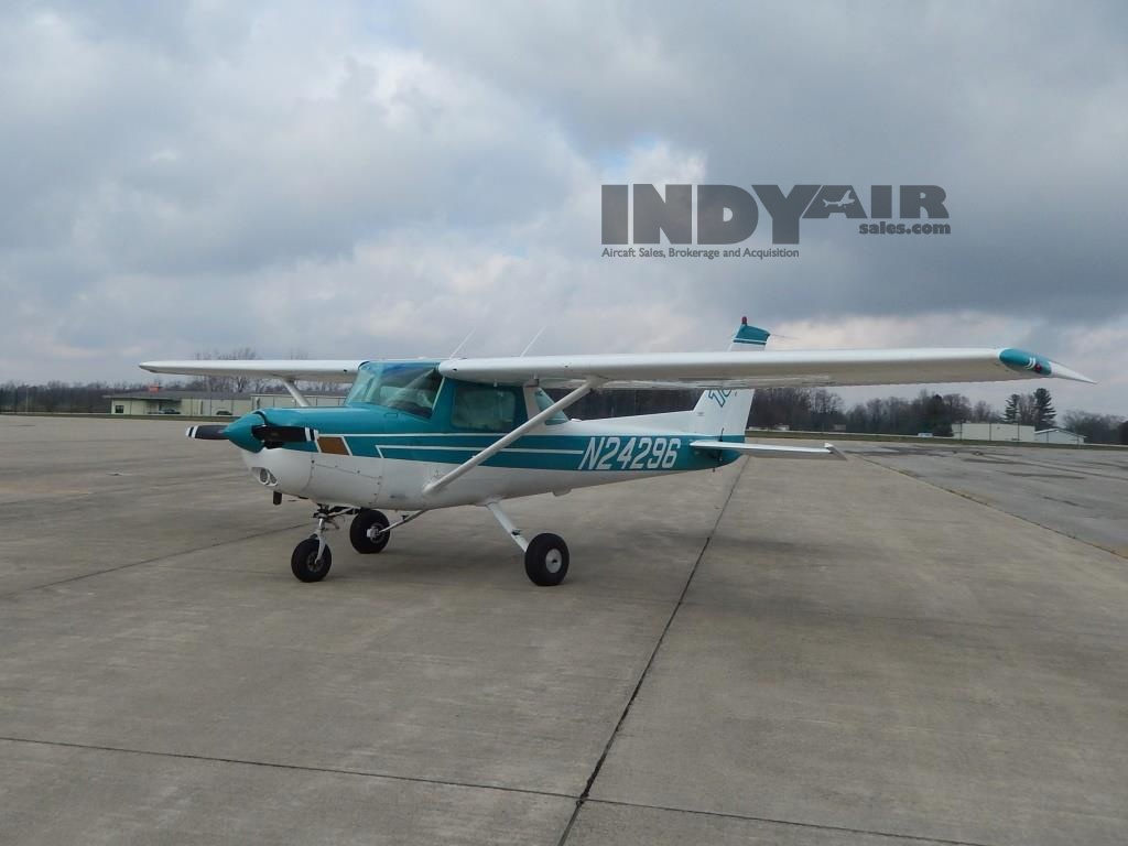 1978 Cessna 152- N24296