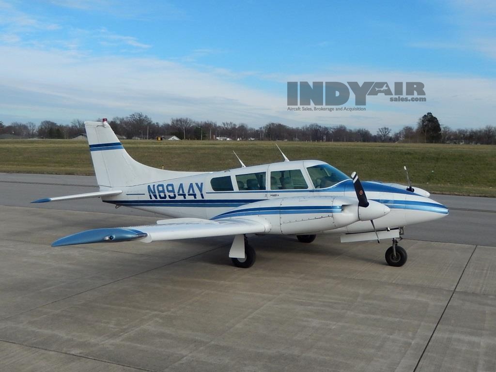 1971 Piper PA39 Twin Comanche- N8944Y