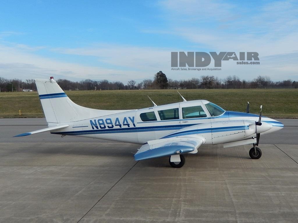 1971 Piper PA39 Twin Comanche- N8944Y