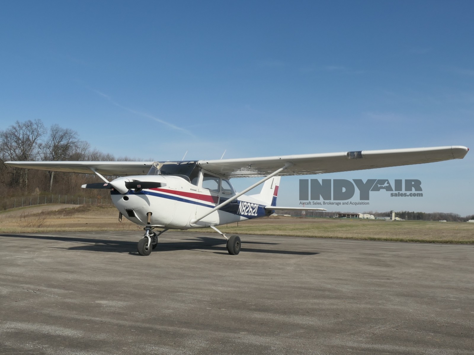 Cessna 172 - N8262L