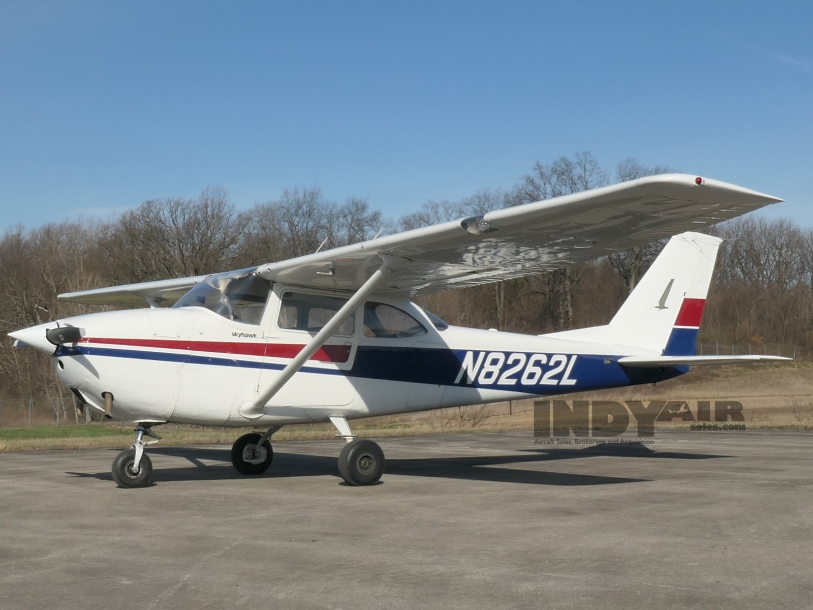 Cessna 172 - N8262L