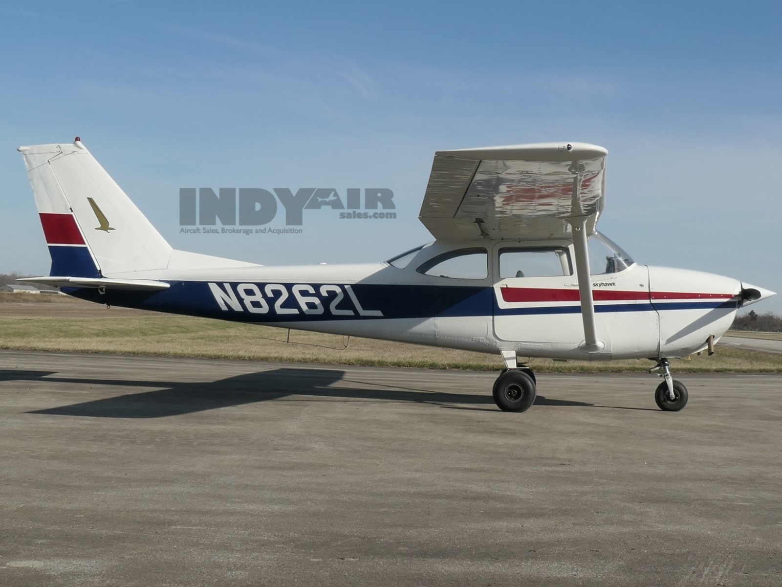 Cessna 172 - N8262L