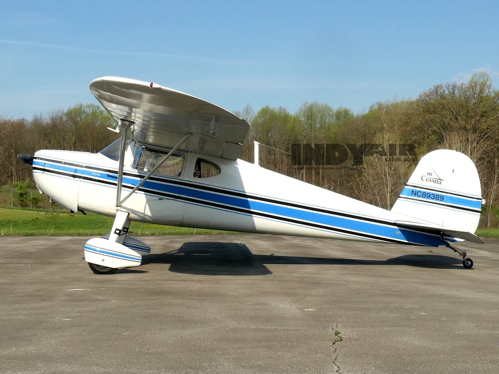 Cessna C140 - N89389