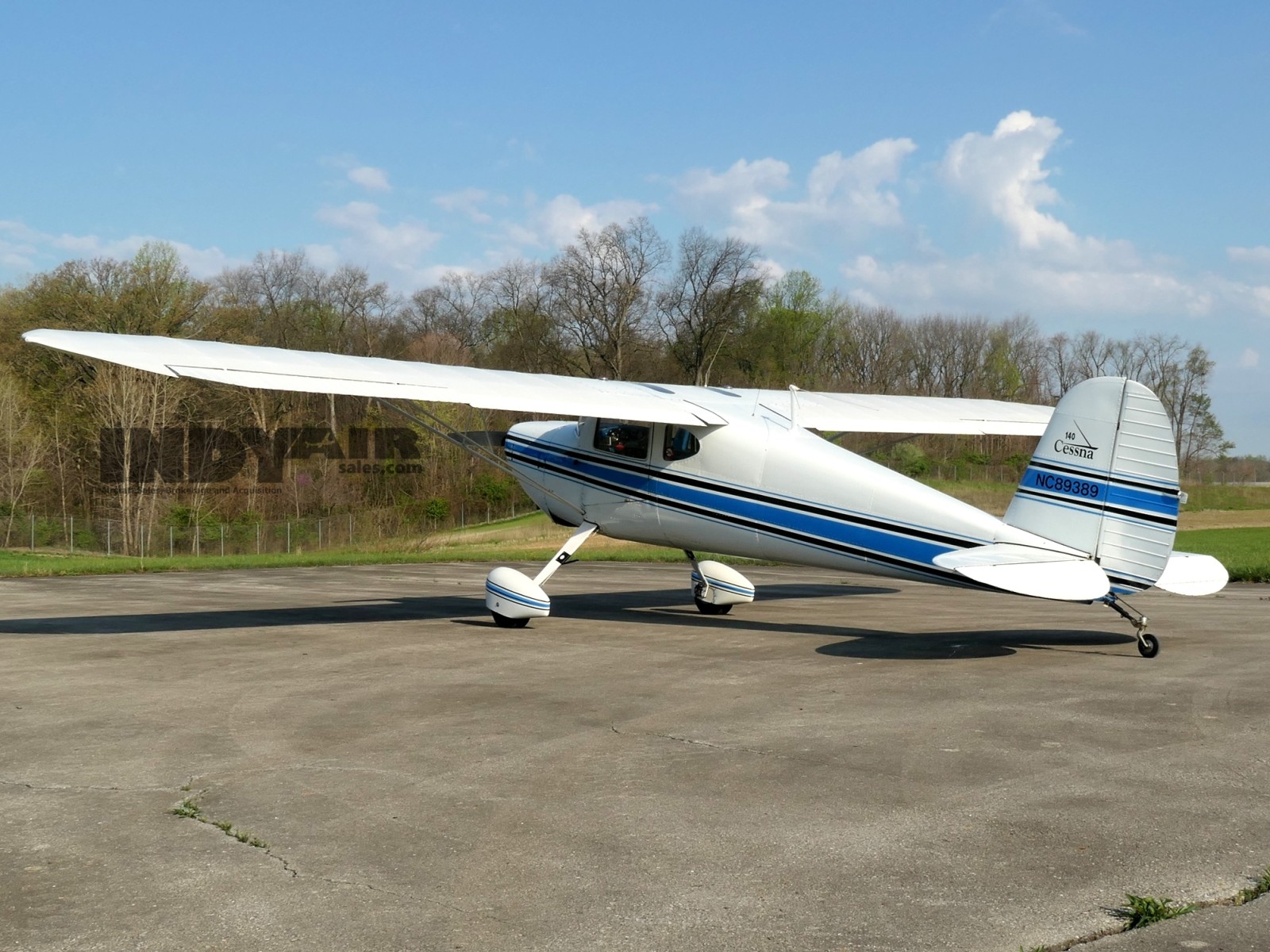 Cessna C140 - N89389