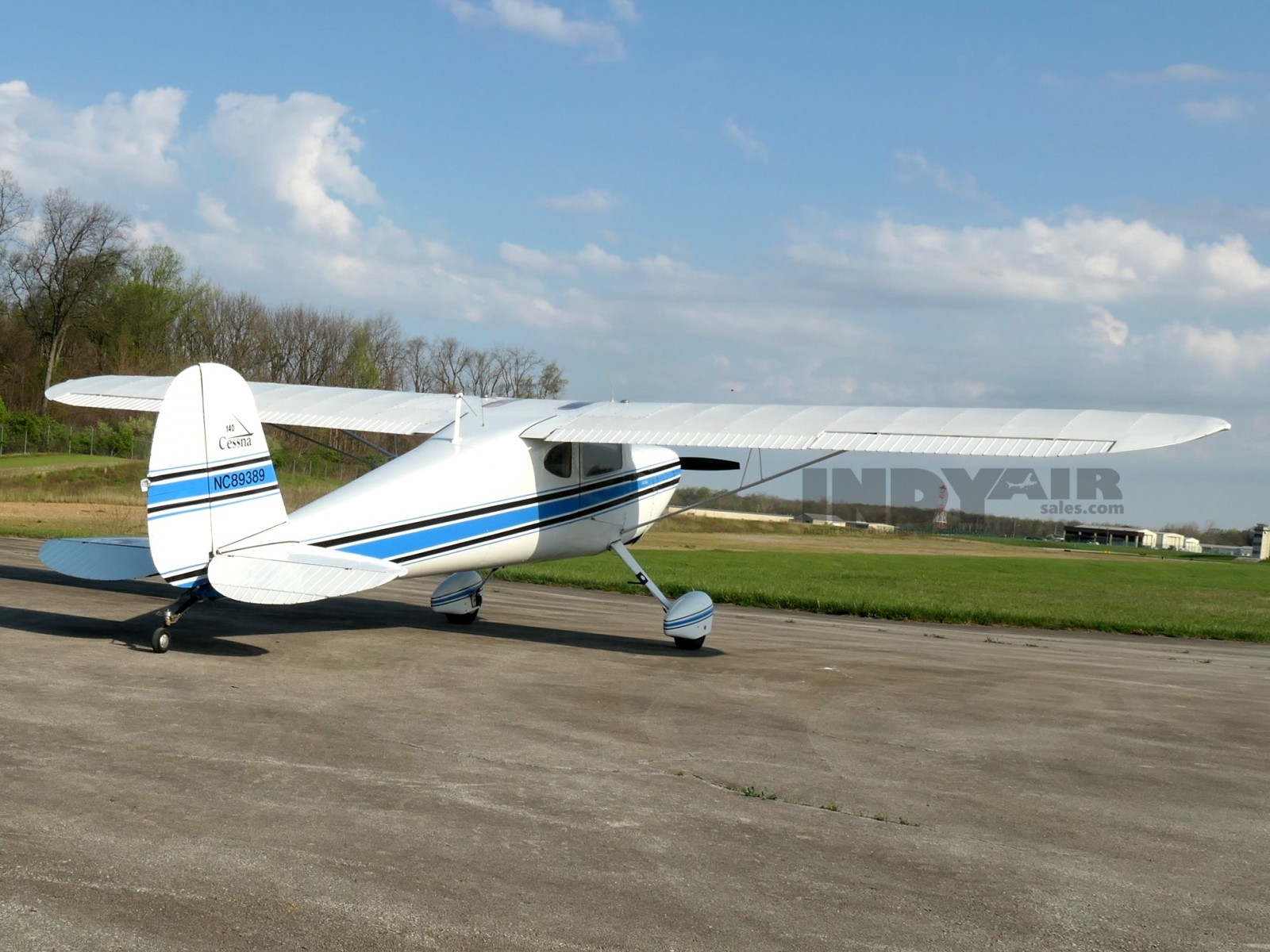 Cessna C140 - N89389