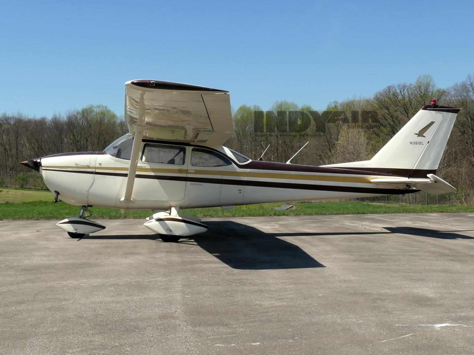 Cessna 172G - N3612L