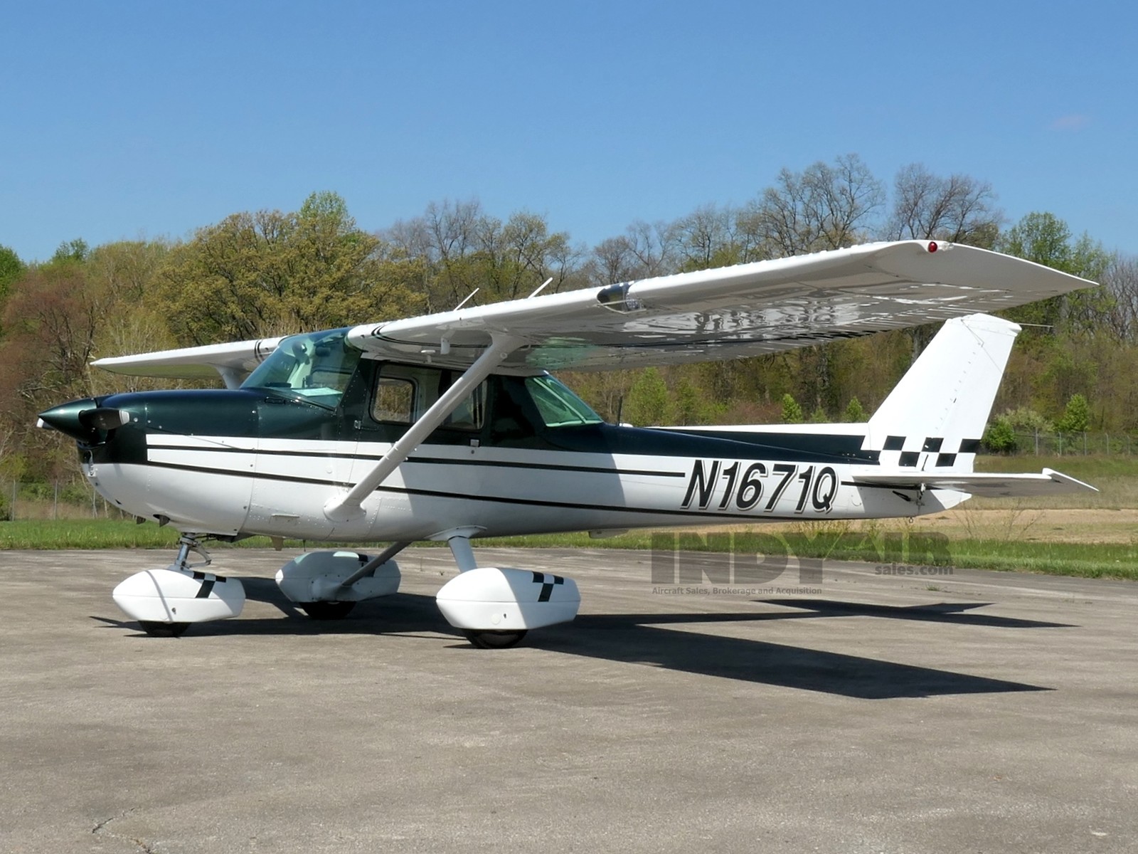 Cessna 150L - N1671Q