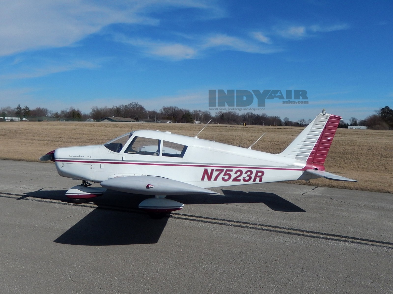 Piper Cherokee 140 - N7523R