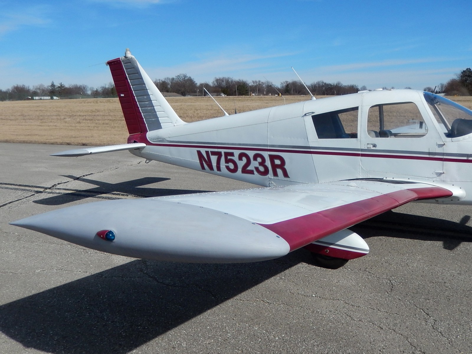 Piper Cherokee 140 - N7523R